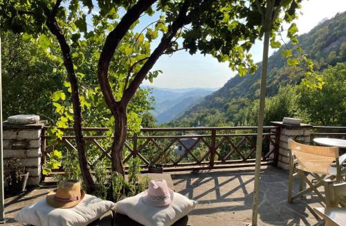 Kapesovo House | Mousafir Ontas