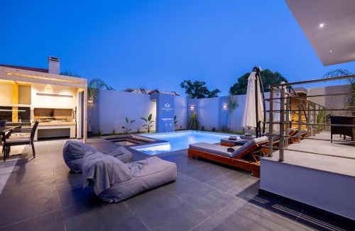 Kalpaki Villa | Mr & Mrs Grey Villas-Private Pool Luxury in Zakynthos near Laganas