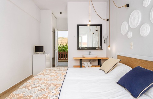 Kolymvari Hotel | Mrs Chryssana Beach Hotel