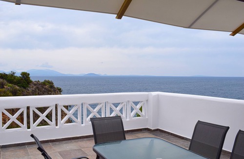 Astros Apartment | Muses Seaside Villas