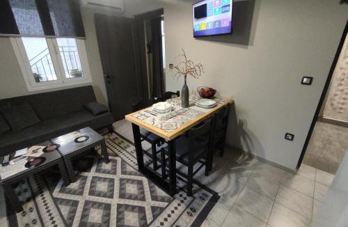 Nea Kios Apartment | Music Reflections Apartment near Nafplio