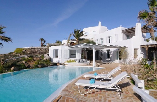 Agios Ioannis Villa | My Rental Homes - Villa Delos 80 meters from the sea, with pool and sea view