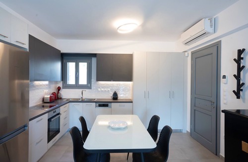 Ano Mera Apartment | Mykonos Dot Grande Apartment With Balcony