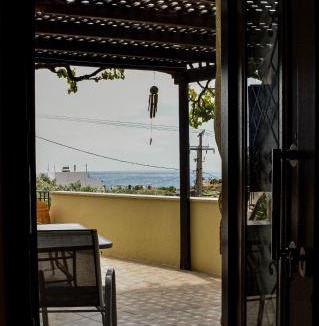 Makry Gialos Apartment | Mylonakis Home