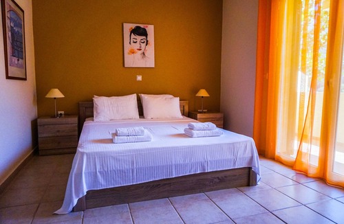 Dhrakata House | Myrtos Cottages Kefalonia