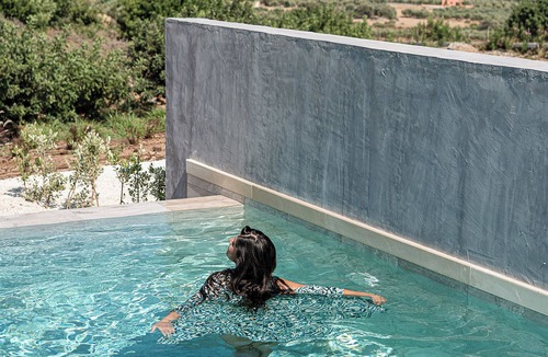 Patsianos House | Nature's Den four Luxury Suites package