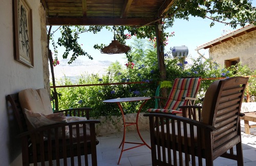 Vlachiana House | Natursteinhaus in Ruhiger Lage, Ideal zum Wandern und Radfahren