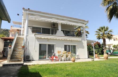 Nea Iraklitsa House | Nautilus 1st floor