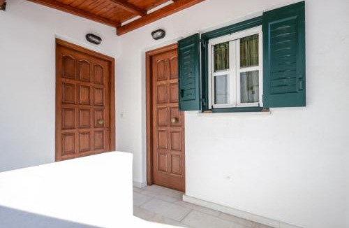Naxos Town Apartment | NAXOS HOUSE