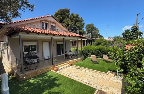 Nea Makri House | Nea Makri Holiday Villa Authentic Greek Retreat