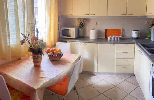 Corinthia Region Apartment | Near the Beach Flat with Verandas & Seaview