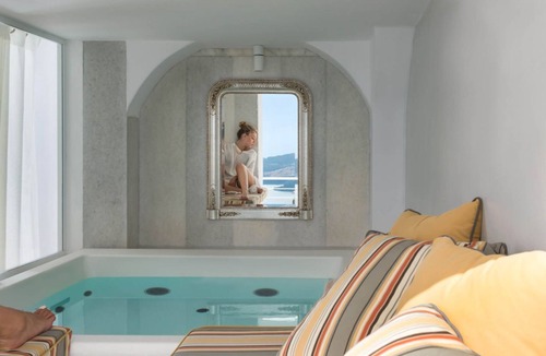 Fira Apartment | Nefeles Superior Cave Suite + Senior Suite by Fantasia Villas