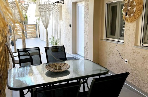 Nea Alikarnassos Apartment | new and comfy apartment near heraklion city airport and sea