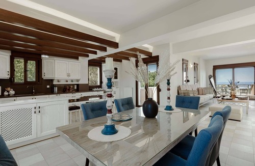 Gerani Villa | New beautiful artistic villa! 1km to the beach!