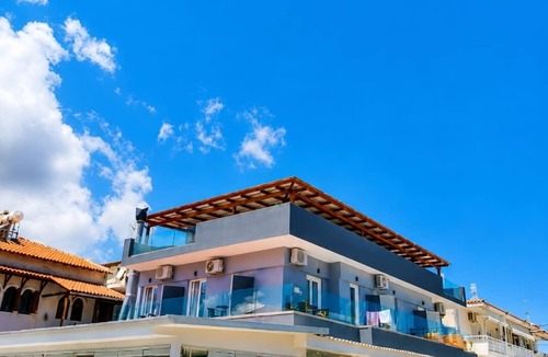Sarti Condo | New Horizon Sarti - Double Room with Balcony G2
