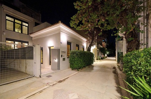 Kerameikos Villa | "NEW" Ma Maison N°9 Downtown Villa, Jacuzzi, Gym,Parking,15" walk to Acropolis