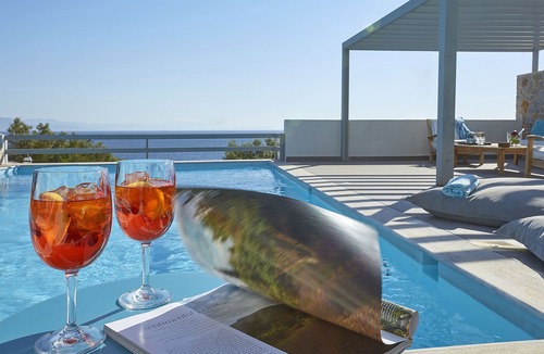 Katakali Villa | New Sea Side Villa with private pool and great views. Amazing for families