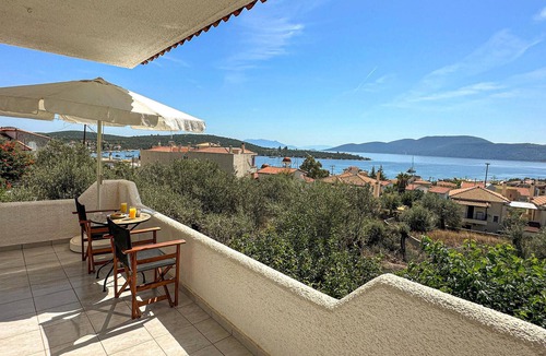 Korfos Apartment | Nice apartment in Korfos, Korinthos