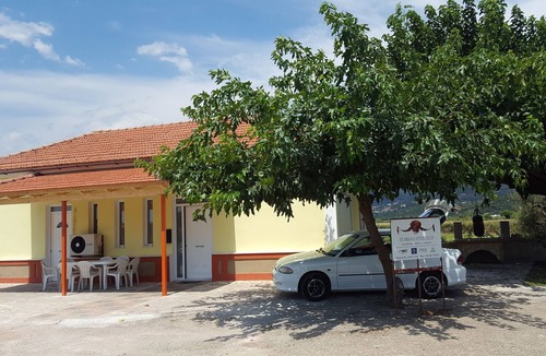 Gefira Mpania House | Nice beaches beautiful little town perfect place in Greece Castle to explore