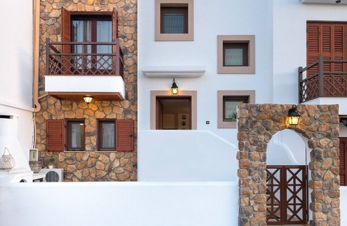 Haraki House | Nice holiday home in Charaki near the beach