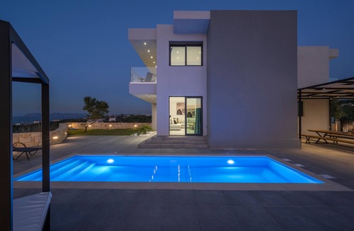 Agia Marina Villa | Nikolioudis Luxury Villa Spirit - 900m From Agia Marina Beach