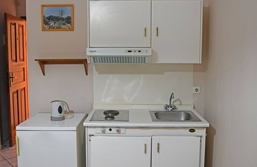 Gialiskari Apartment | Nikos Studio 3 - Studio Apartment, Sleeps 3