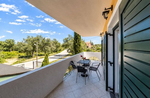 Lefkimmi Condo | Nikos Villas - Ionian Family Escape