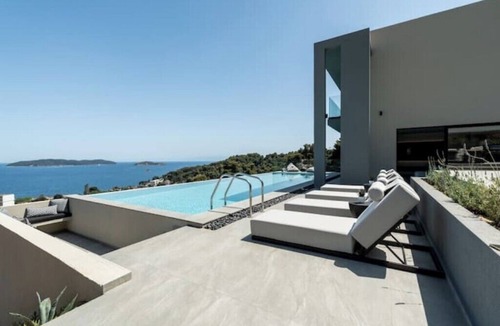 Achladies House | NimVie Green Retreat