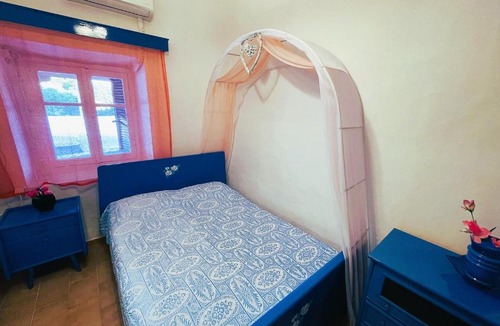 Megas Yialos-Nites House | Nionas Cheerful House