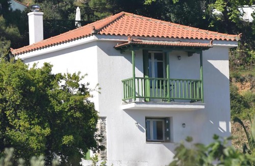 Stafylos House | Nisaia