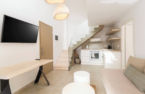 Pefkochori House | Nusa Suites & Villas