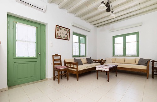 Naxos Villa | Nymph-Traditional luxury villa