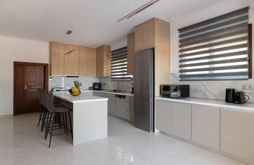 Kallithea Villa | Ocean Blue Villa in Asgourou