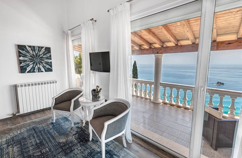 Sinarades Villa | Ocean View Luxury Villa Nefeli