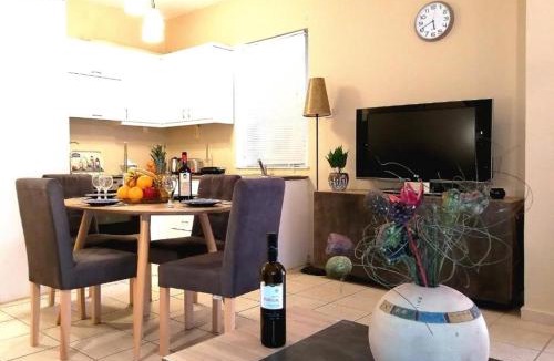 Old Town Apartment | Odyseia Apts ΙI at the Center of the City & Old Town