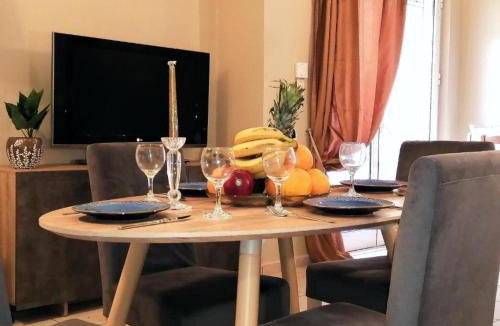 Old Town Apartment | Odyseia Apts ΙI at the Center of the City & Old Town