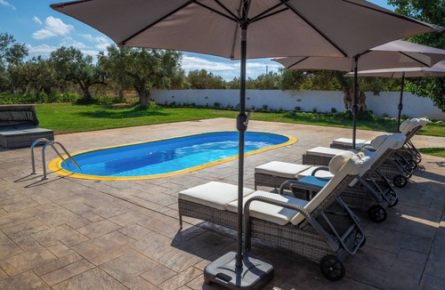 Voia Cottage | Old Olive Tree Cottage
