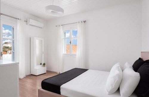 Spetses Apartment | Old Port Spetses Mansion