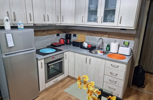Thessaloniki Apartment | Old school - classic value