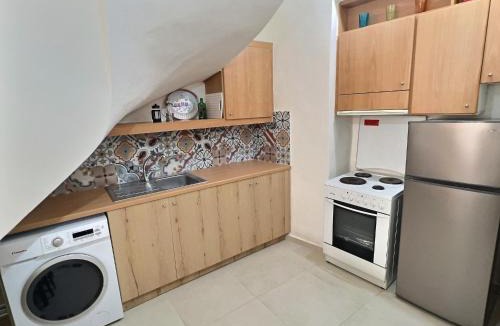 Old Town Rethymnon Apartment | Old Town Apartment near the Beach