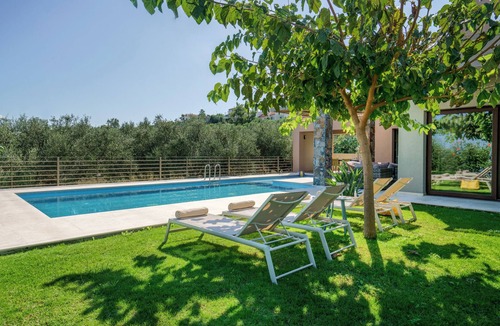 Kefalas Villa | Olimpia Villas l Luxury Villas with private pools