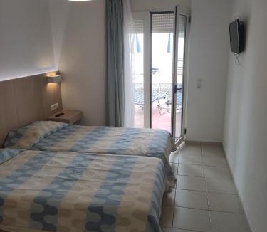 Platanes House | Oliv Apartments Peaceful Escape Near Beach & Town