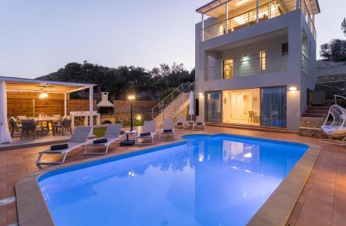 Skoutelonas Villa | Olive Chrysi Luxury Villa with in-room plunge pool