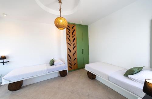 Perivolos Villa | Olive grove villas