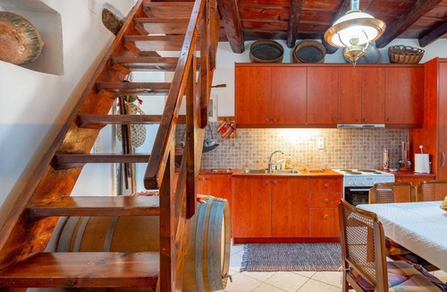 Kounelion House | Olive Valley Traditional House