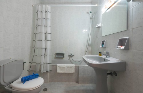 Alykes Apartment | One Bedroom Apartment with Balcony - The Lofos Studios