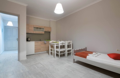 Alykes Apartment | One Bedroom Apartment with Balcony - The Lofos Studios