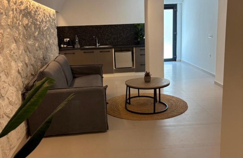 Karterados Hotel | Onyx Hotel & Suites
