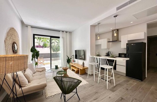 Les Berges Du Lac II Apartment | Opal Apartment at the Lake with Sunny Terrace