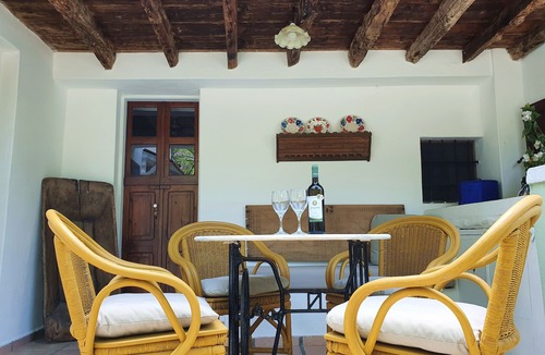 Lagoudi Zia Apartment | Orea Ellas - Aphroditi | Garden Apartment
